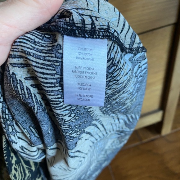 RVCA Women's Black Palm Leaf Print Sleeve-Less Dress Size Small - Picture 5 of 6